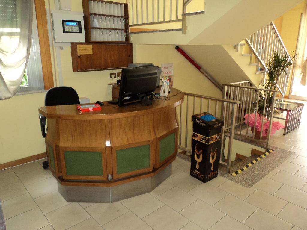 Hotel Villa Donati Viserbella di Rimini Eksteriør billede